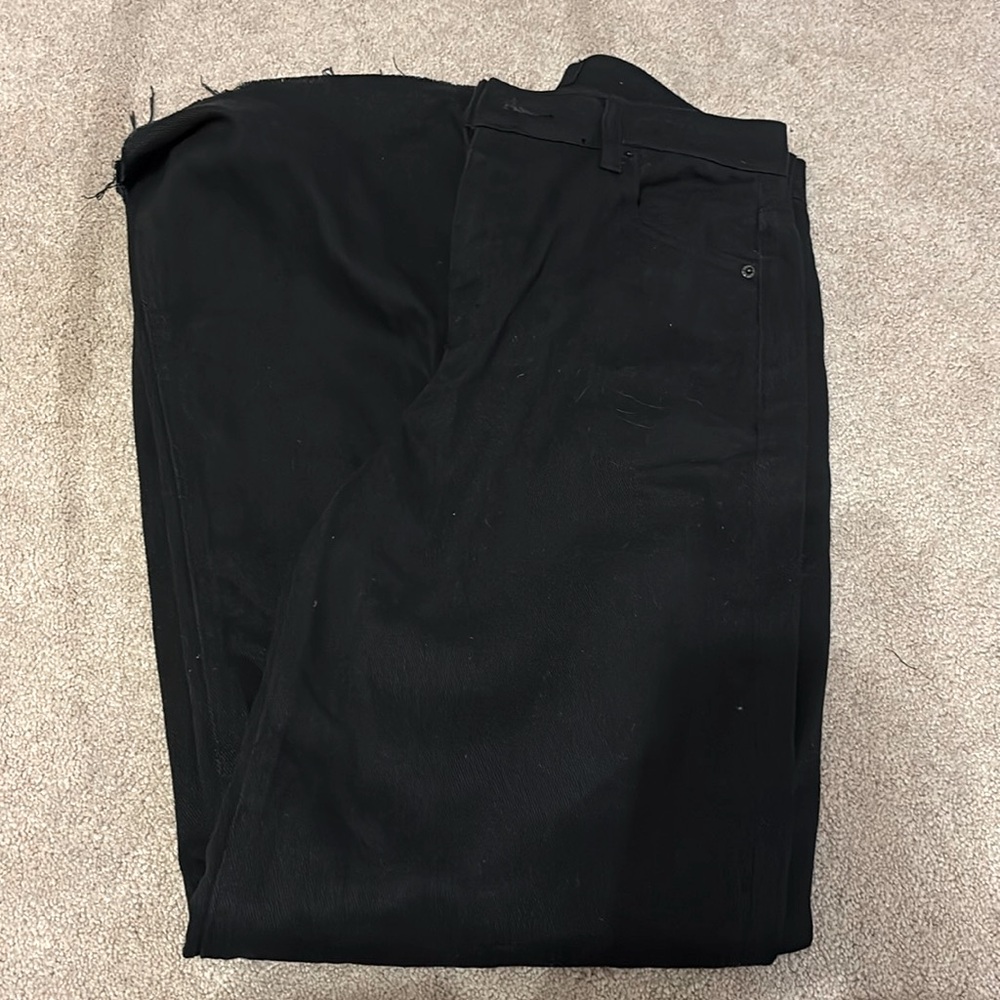 black desu jeans